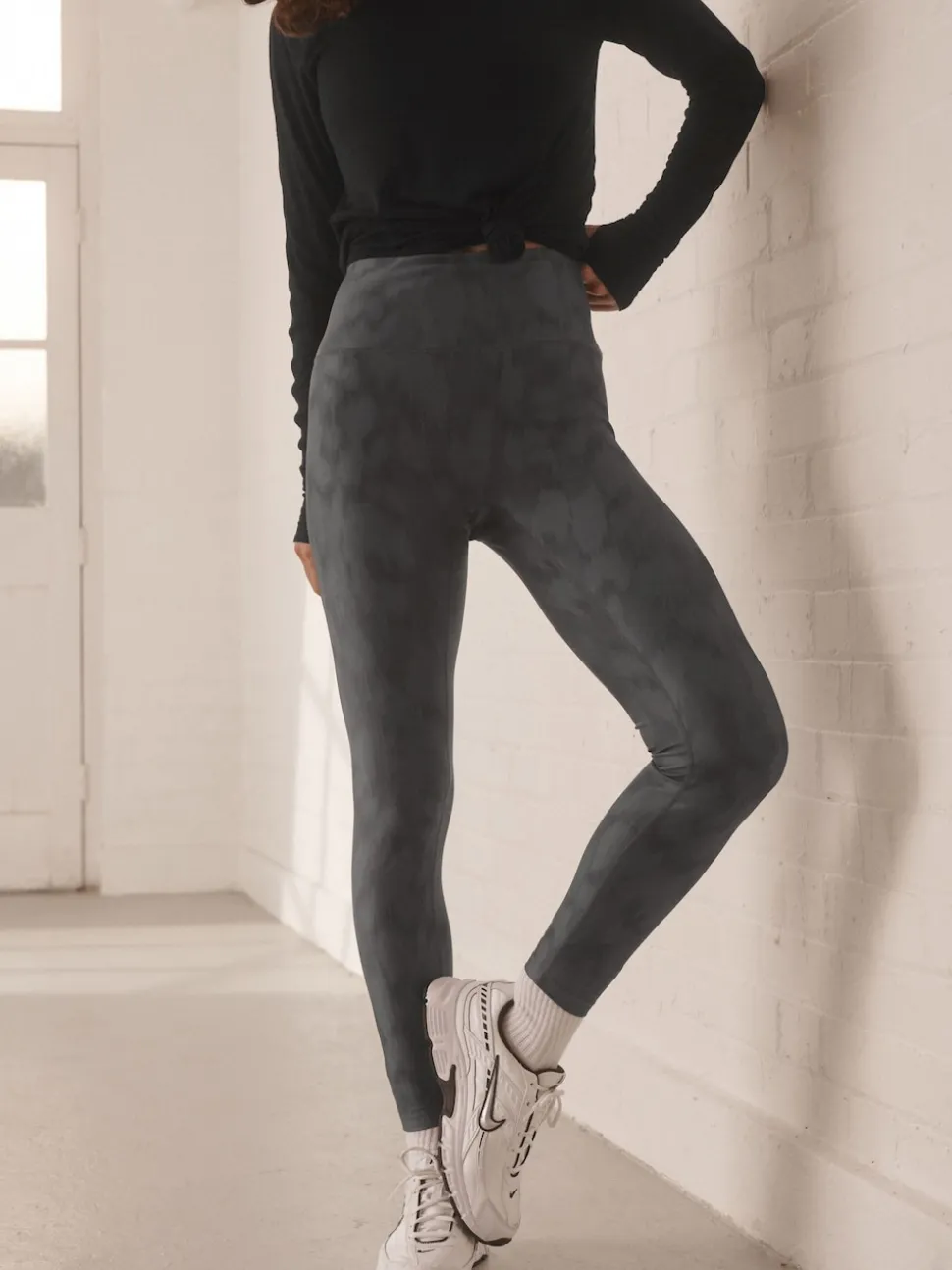 Black/White Power Active Sports Leggings