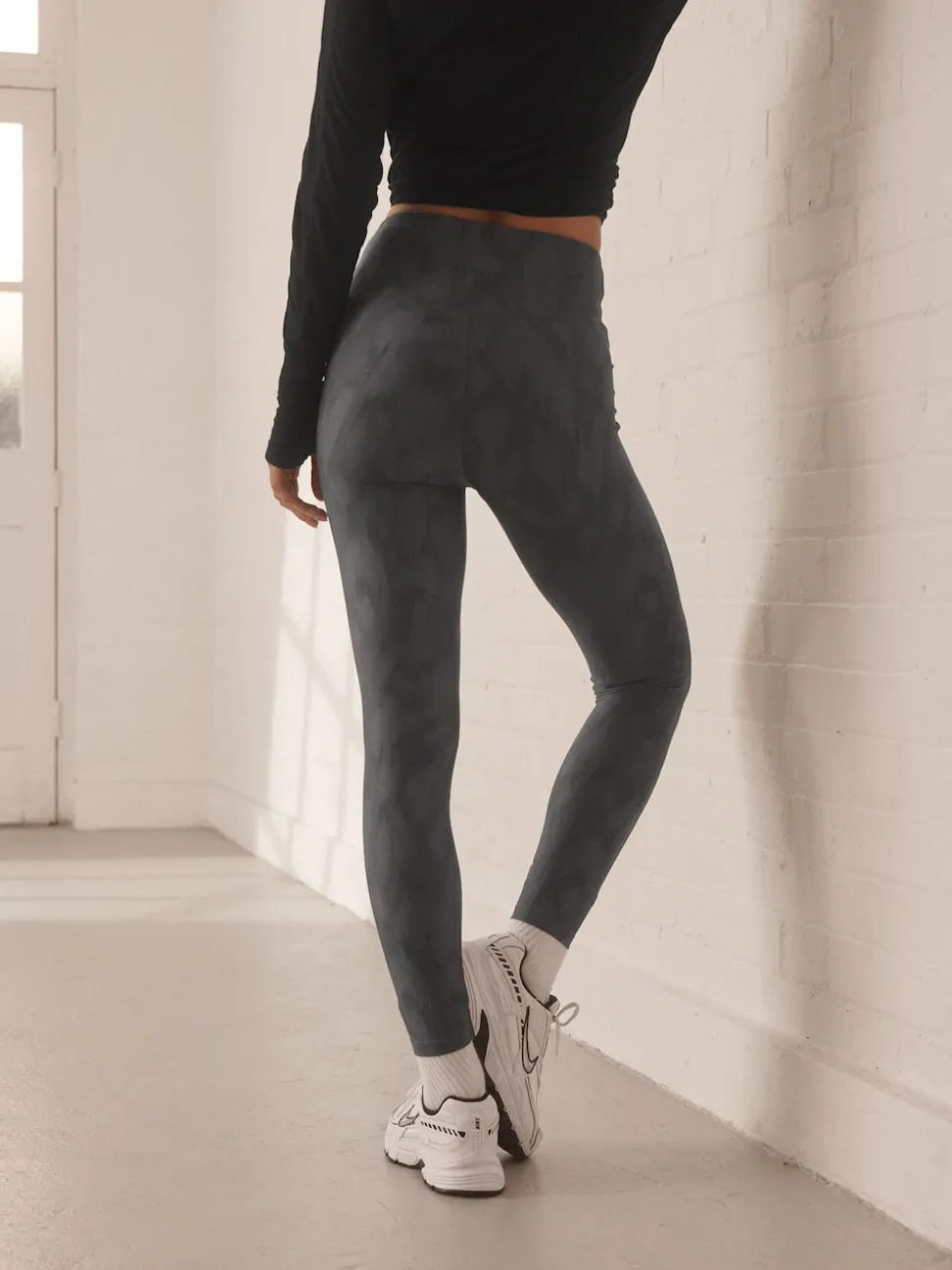 Black/White Power Active Sports Leggings