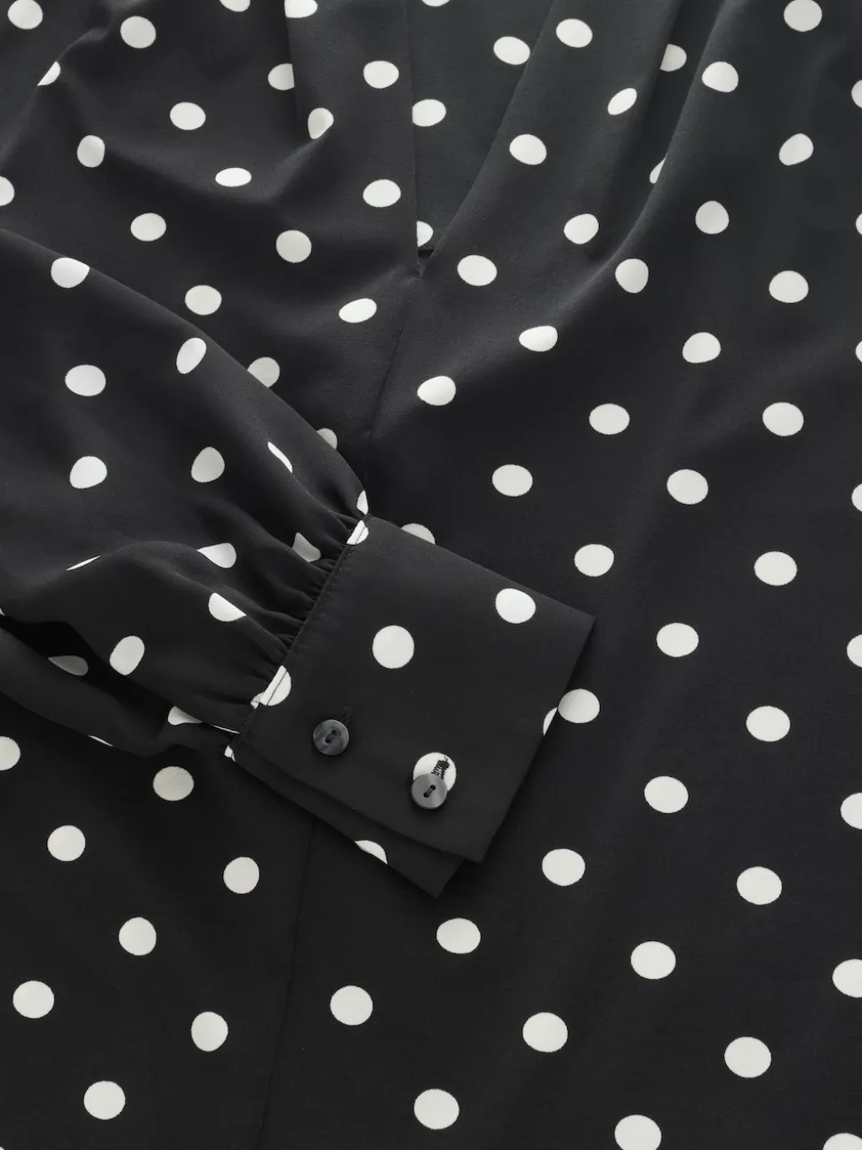 Black/White Spot Long Sleeve V-Neck Blouse