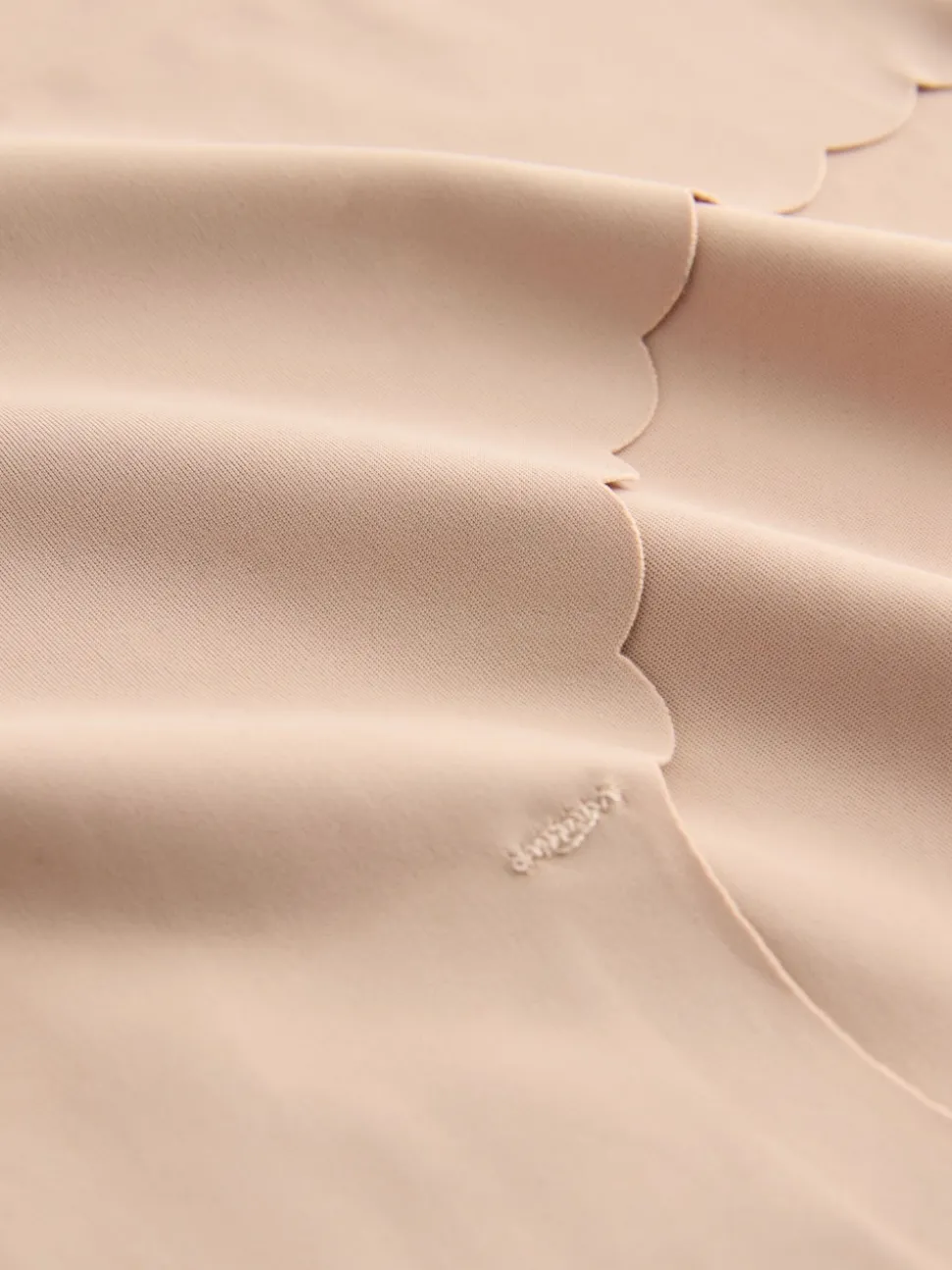 Black/White/Praline Nude Brazilian No VPL Scallop Knickers 7 Pack