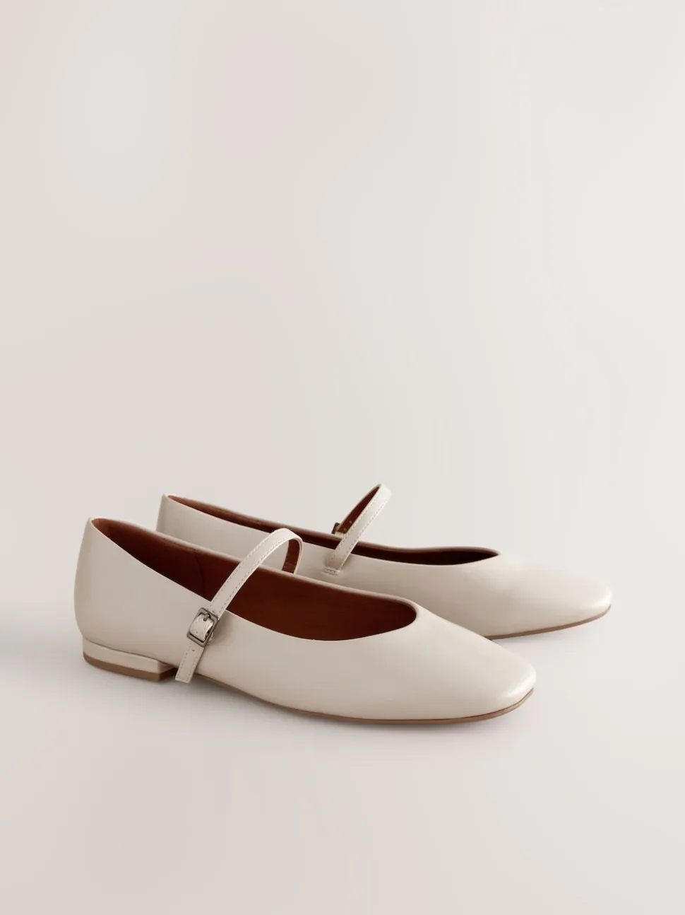 Bone Standard/Wide Fit Round Toe Mary Jane Shoes