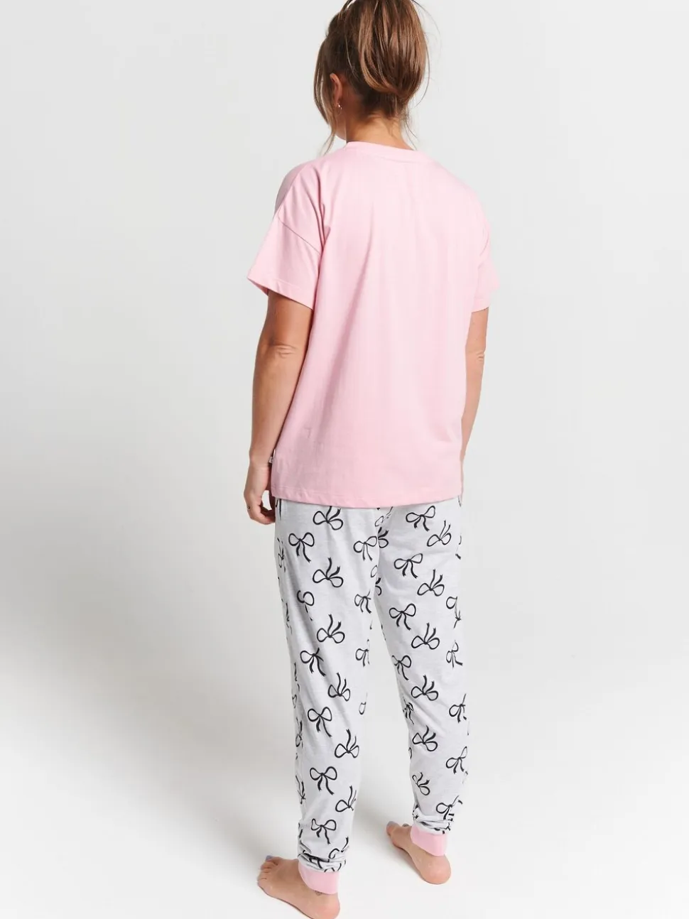 Brand Threads Pink Ladies Minnie Mouse Pyjamas Set