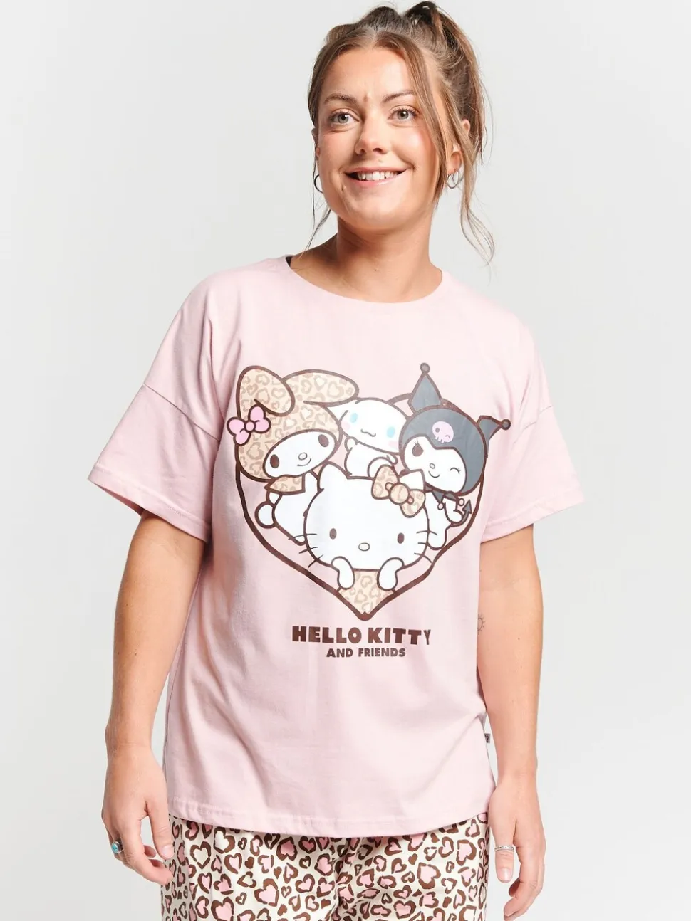 Brand Threads Pink Ladies Hello Kitty Pyjamas Set