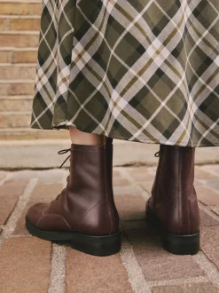 Burgundy Red Leather Forever Comfort® Lace-Up Ankle Boots