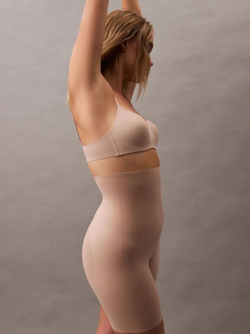 Calvin Klein Natural Stay Put Stretch Mid Thigh Shorts