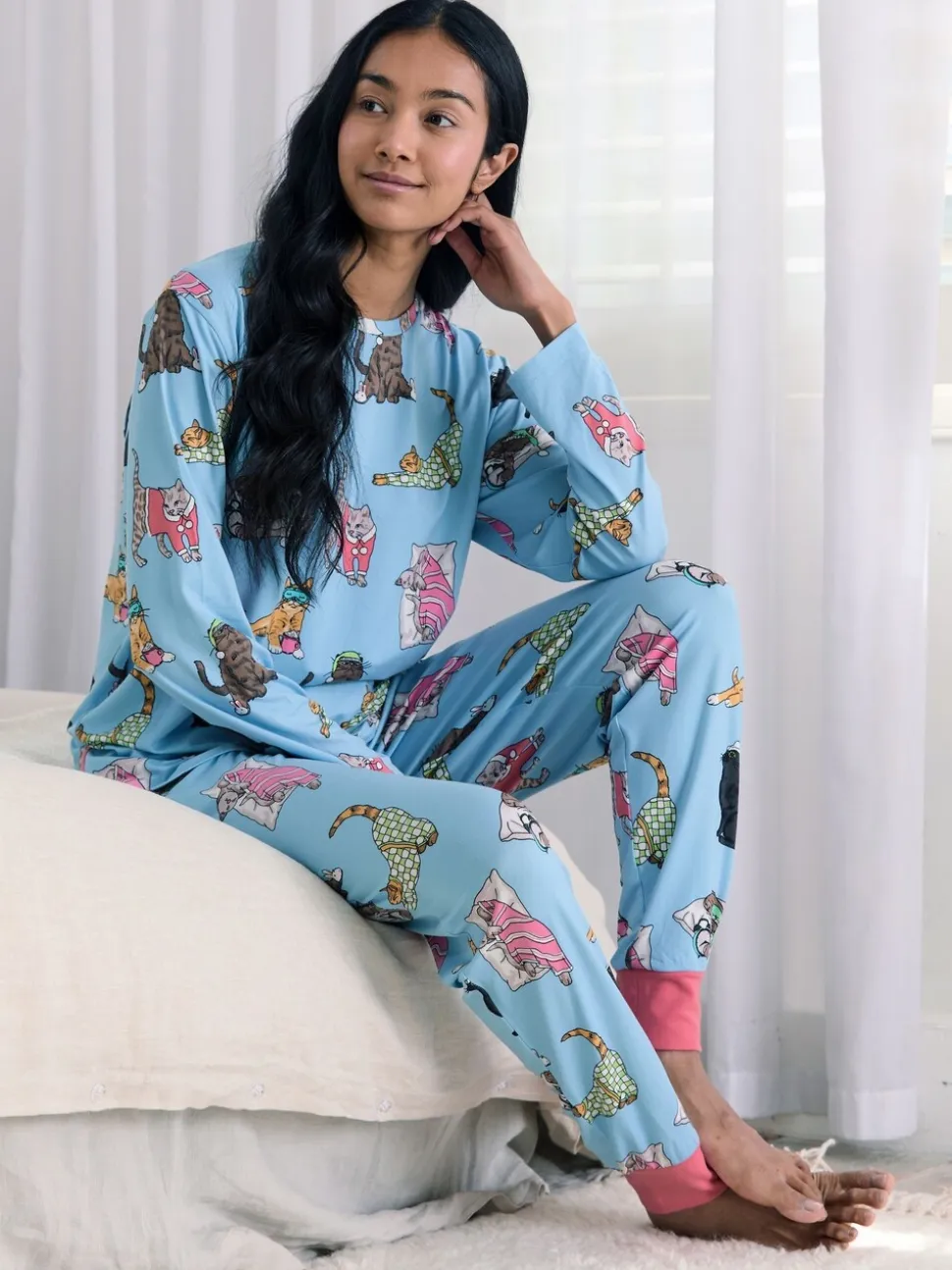 Chelsea Peers Blue Sleepy Cats Print Long Pyjama Set