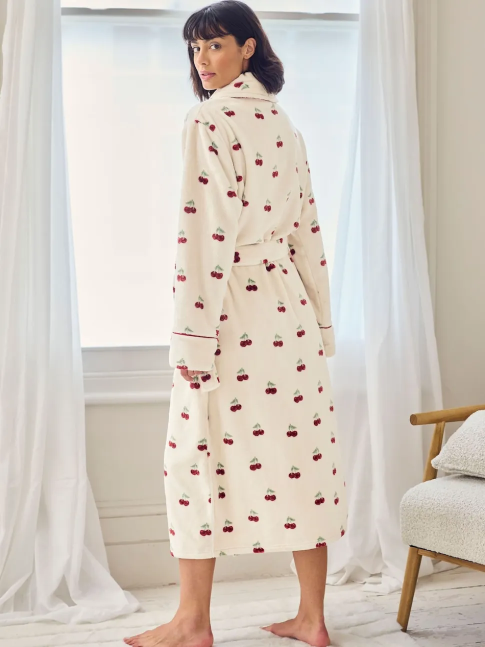 Chelsea Peers Natural Fleece Cherry Print Long Dressing Gown