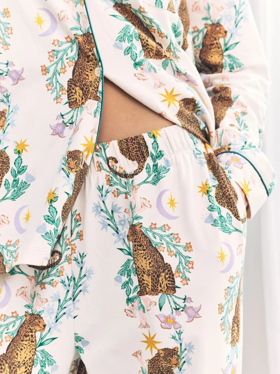 Chelsea Peers White Cotton Floral Leopard Print Long Pyjamas Set