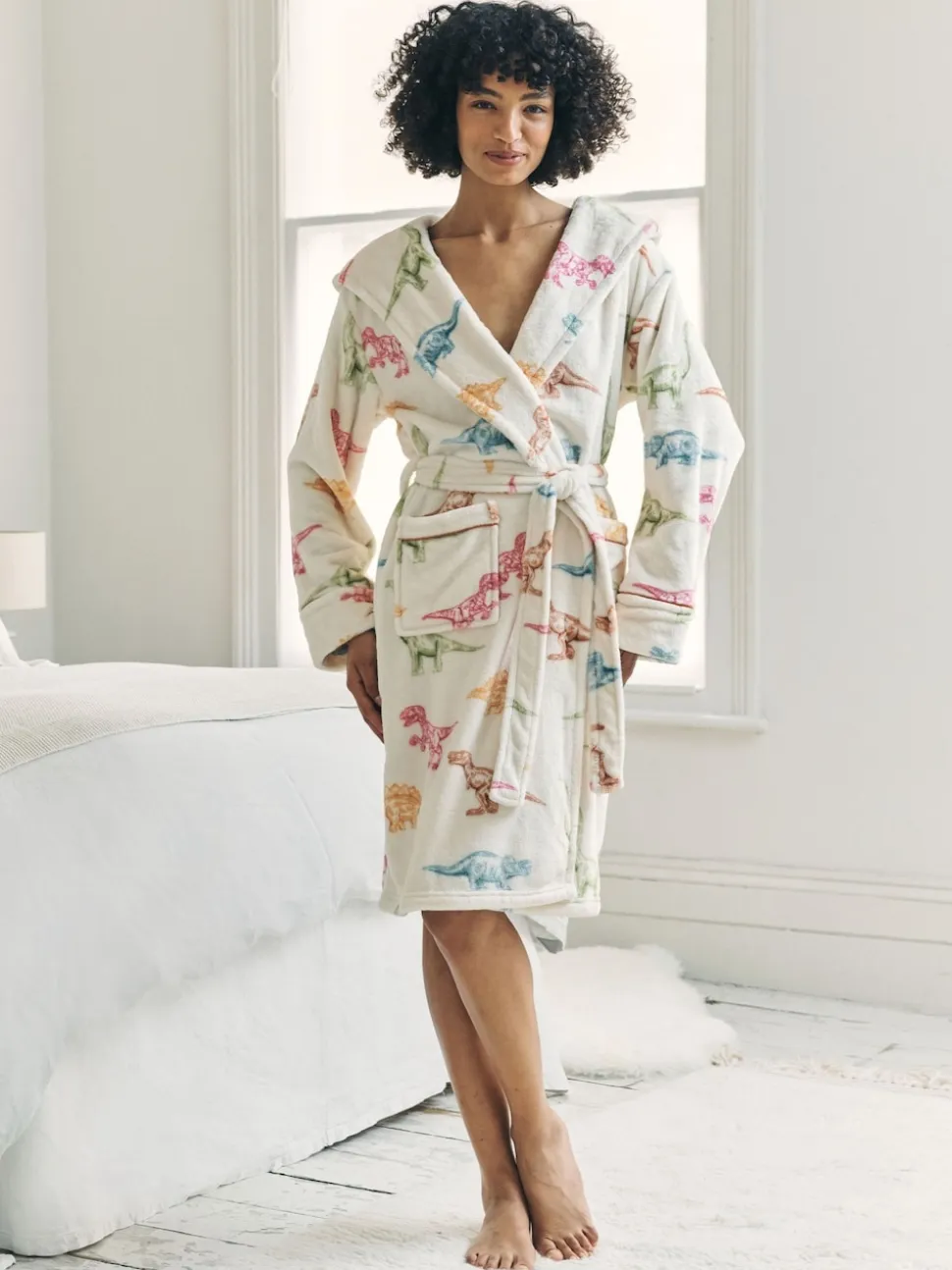 Chelsea Peers White Fleece Dinosaur Print Dressing Gown