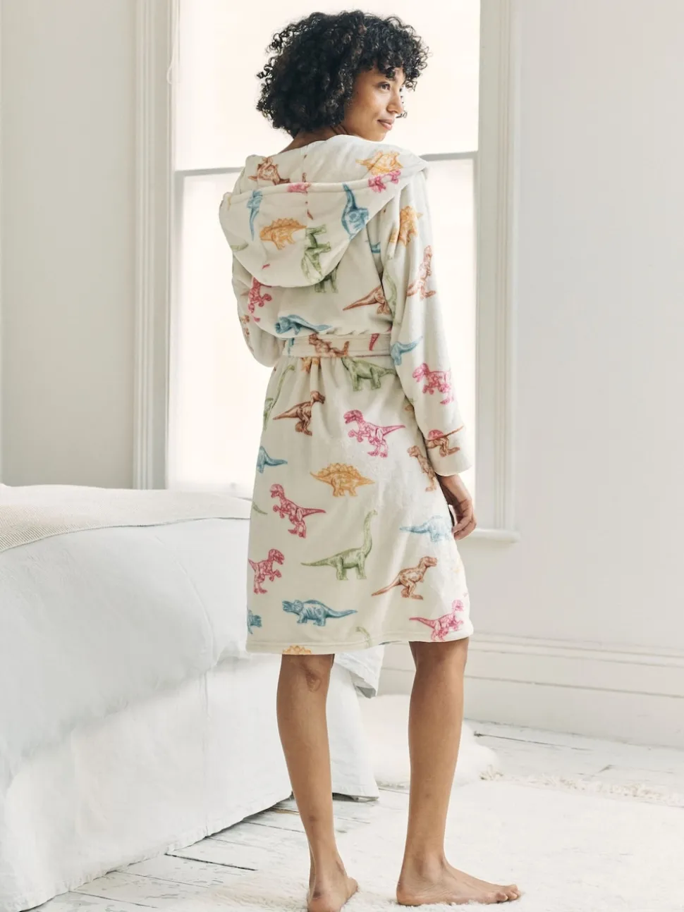 Chelsea Peers White Fleece Dinosaur Print Dressing Gown