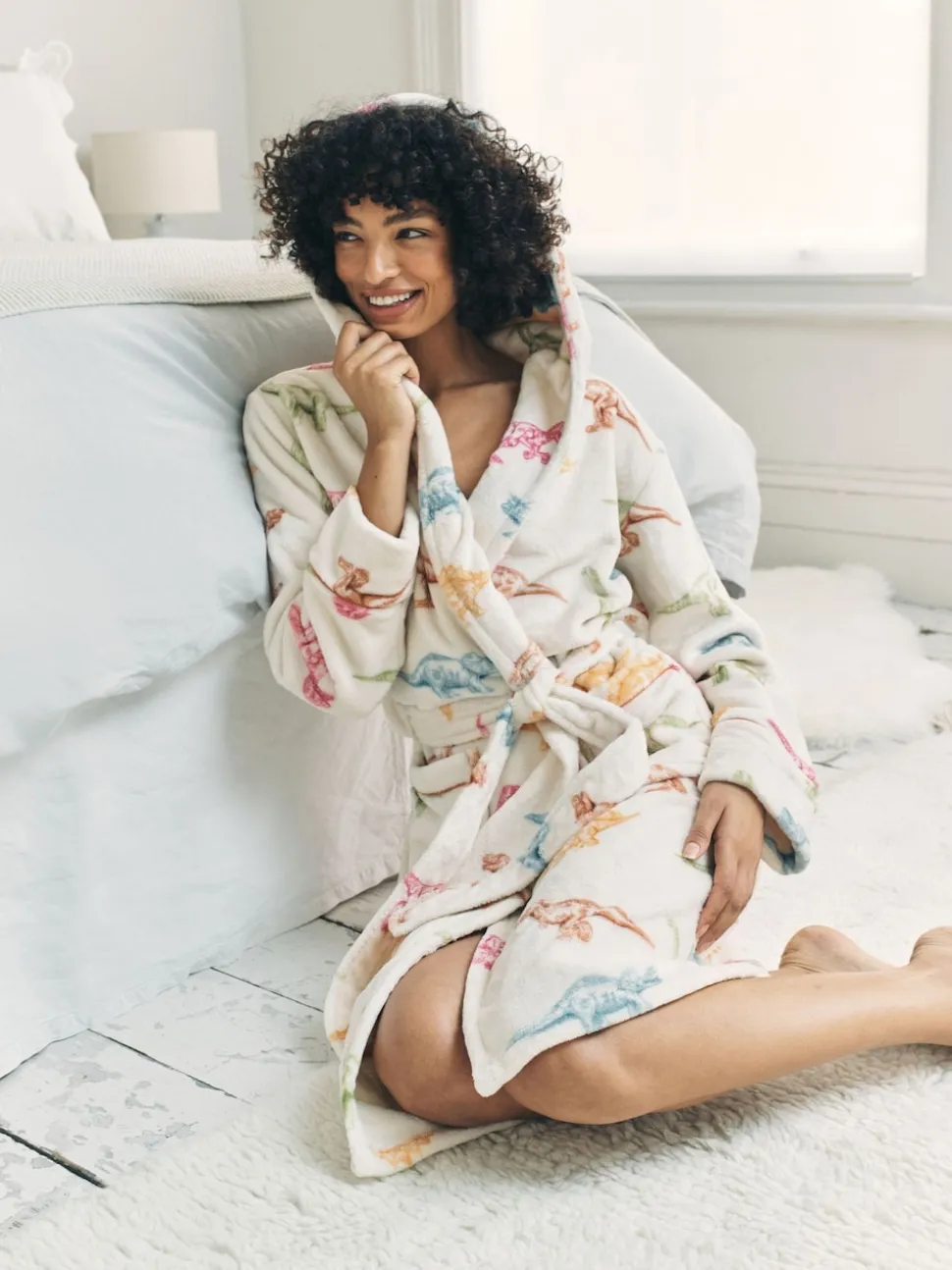 Chelsea Peers White Fleece Dinosaur Print Dressing Gown