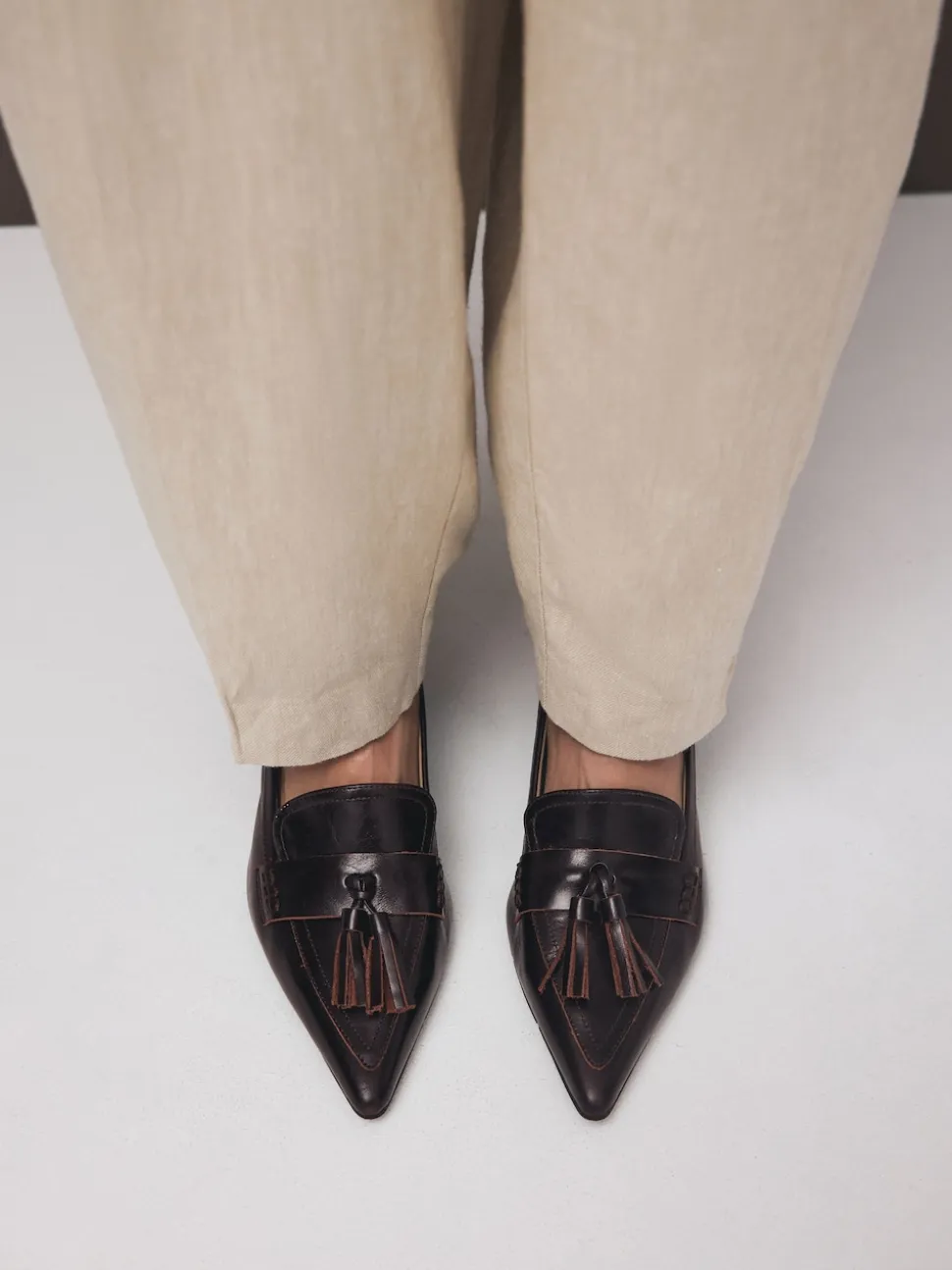 Choc Brown Premium Leather With Motionflex Point Toe Tassel Heels Loafers