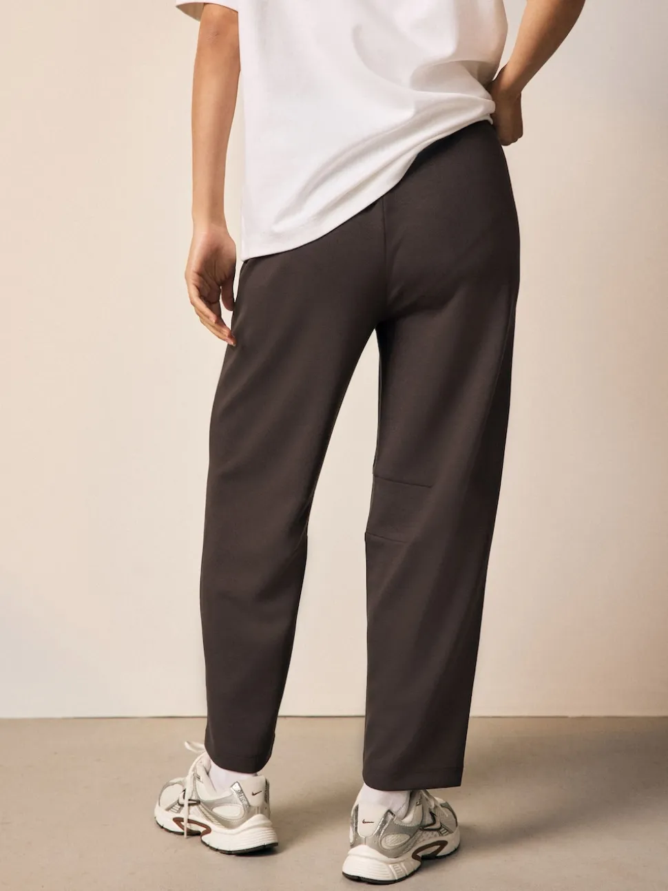 Chocolate Brown Premium Heavyweight Slinky Barrel Leg Joggers