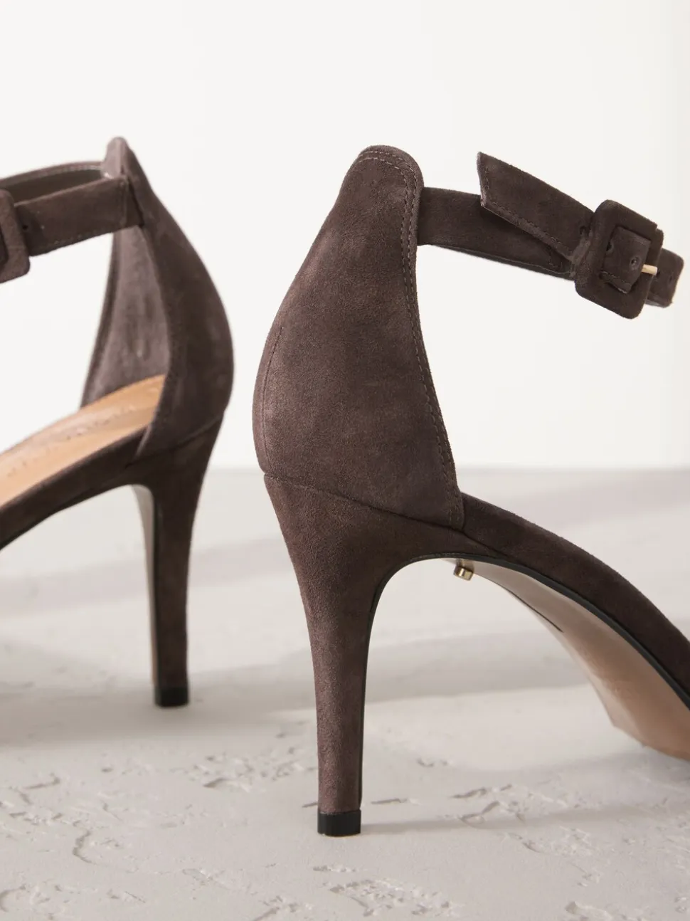 Chocolate Brown Suede Signature Premium Leather Round Toe Buckle Detail Mid Simple Sandals