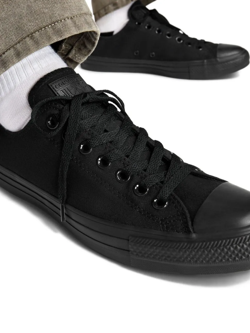 Converse Black Chuck Ox Trainers