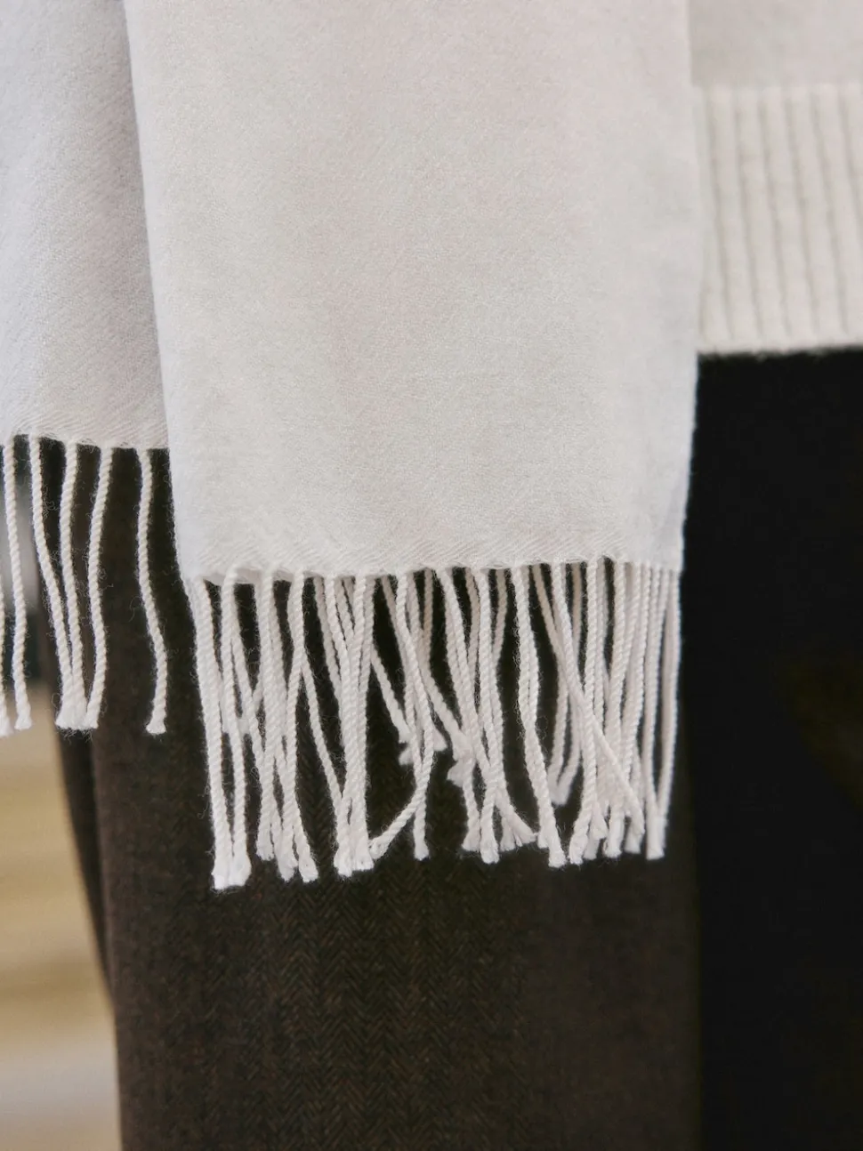 Cream Premium Made in Italy Twill Midweight Shawl Scarf