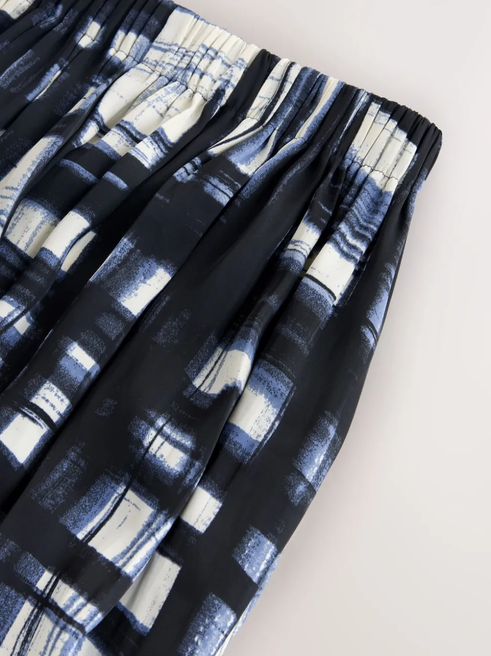 Cream/Navy Check Satin Pleated Maxi Skirt