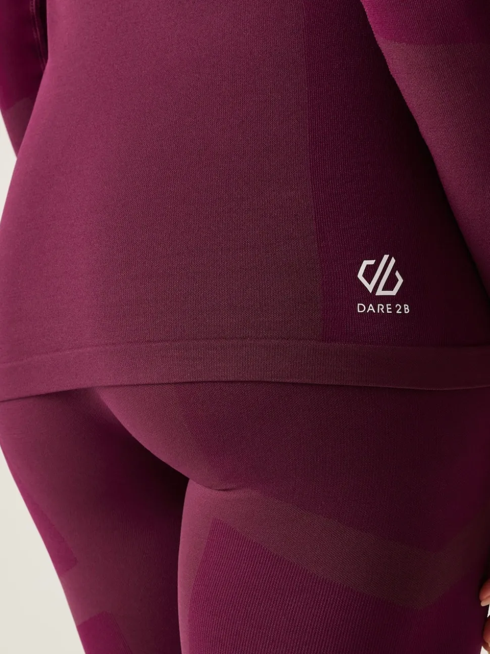 D2B Red In The Zone III Baselayer Set