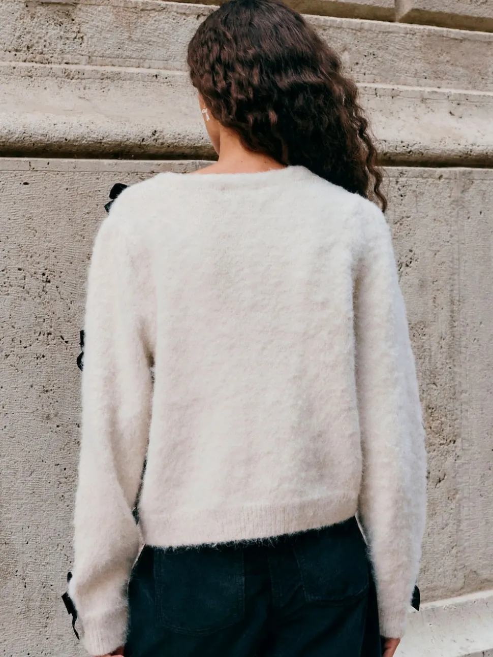 Ecru Knitted Velvet Bow Cardigan With Wool