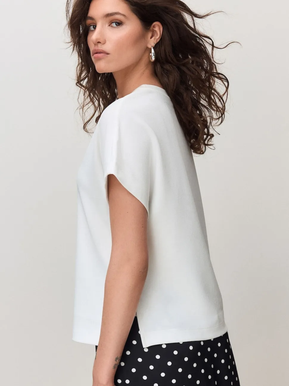 Ecru Short Sleeve Keyhole Crew Neck Top