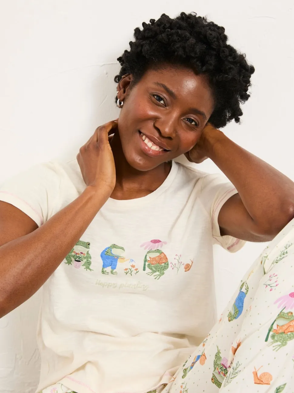 FatFace Natalie Ivory Frog Graphic T shirt