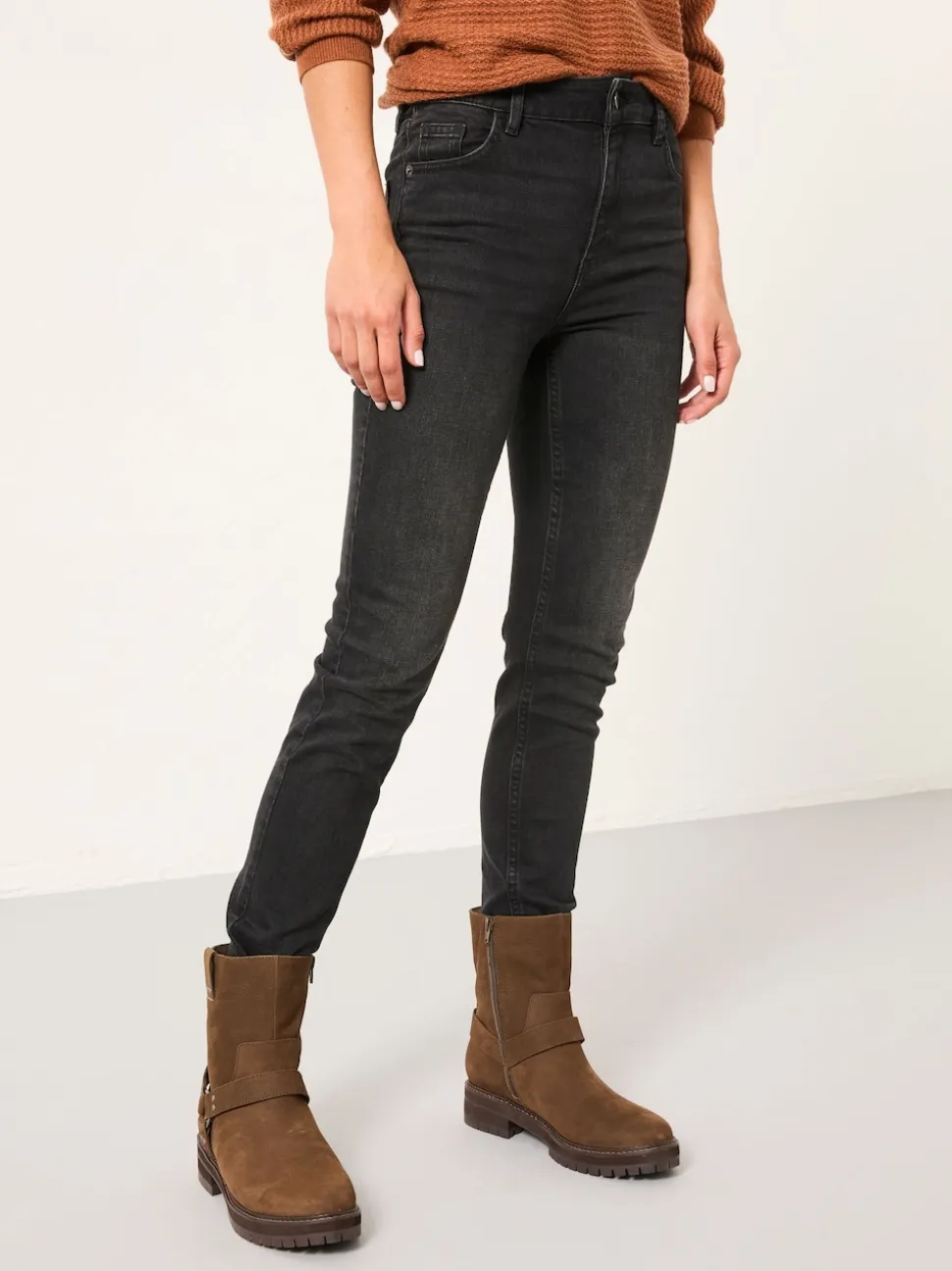 FatFace Shenley Washed Black Slim Jeans
