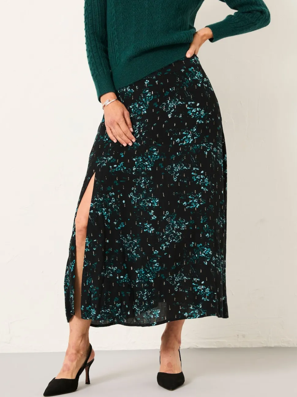 FatFace Skye Black Winter Meadow Midi Skirt