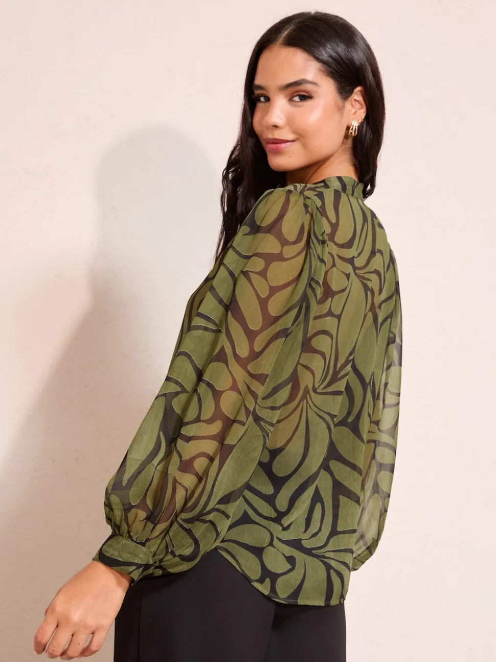 Friends Like These Green Floral Print Collarless Long Sleeve Chiffon Blouse