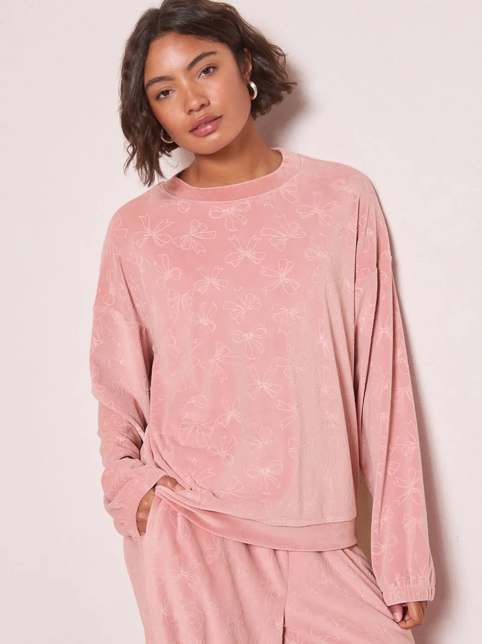 Friends Like These Pink Bow Embossed Long Sleeve Pyjamas