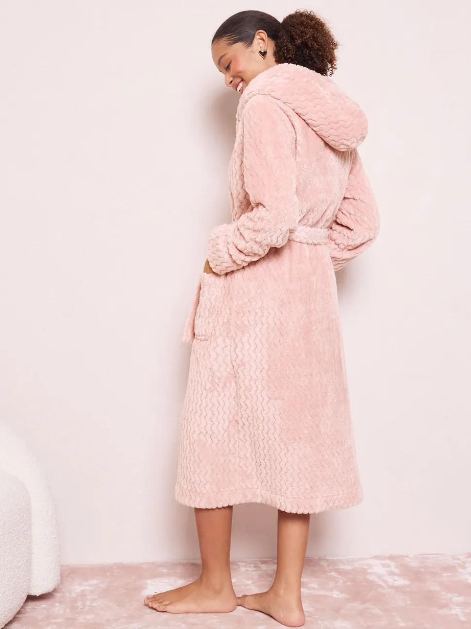 Friends Like These Pink Chevron Cable Robe