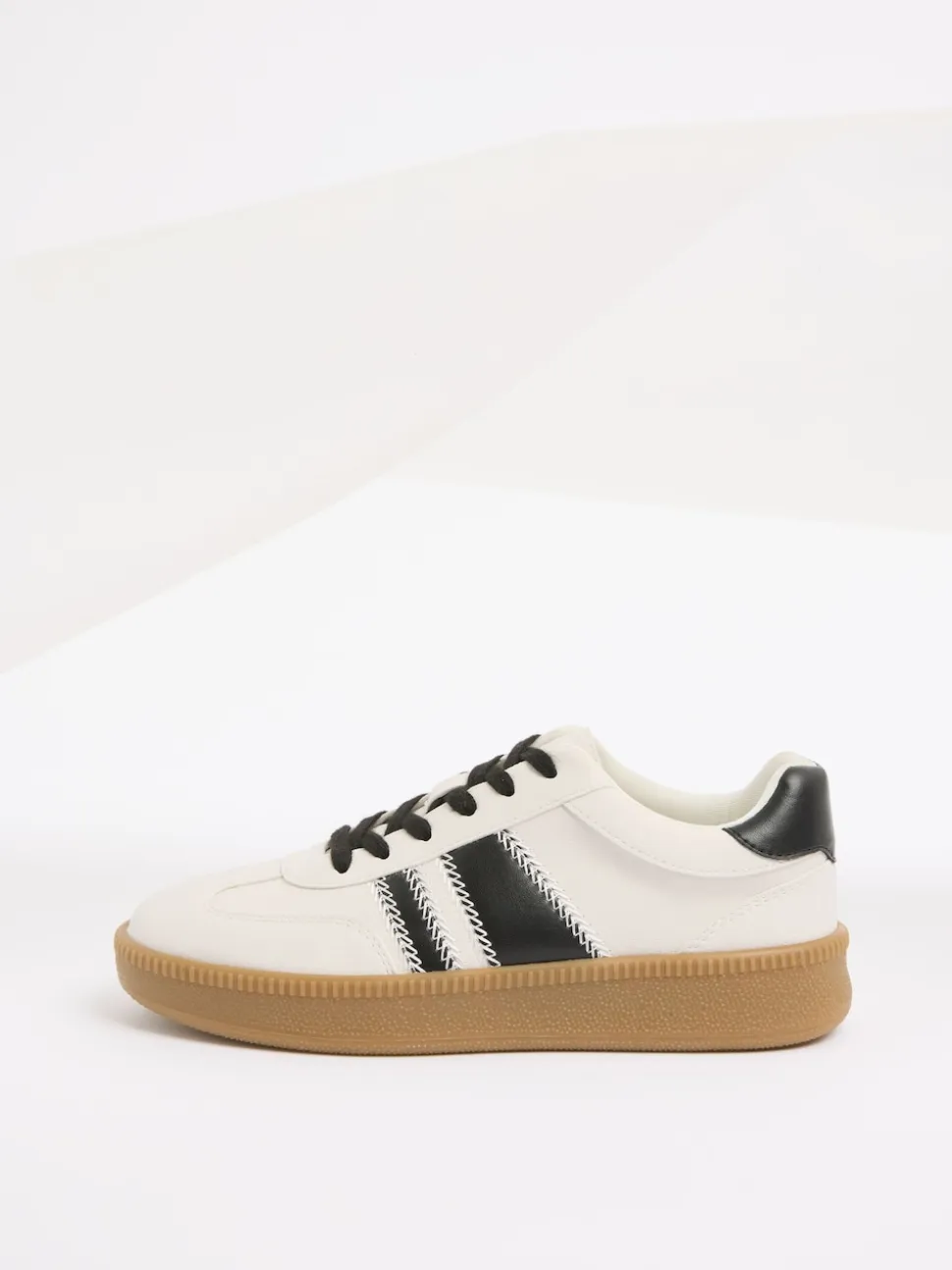 Friends Like These White/Black Standard Fit Lace Up Retro Gumsole Sports Trainers