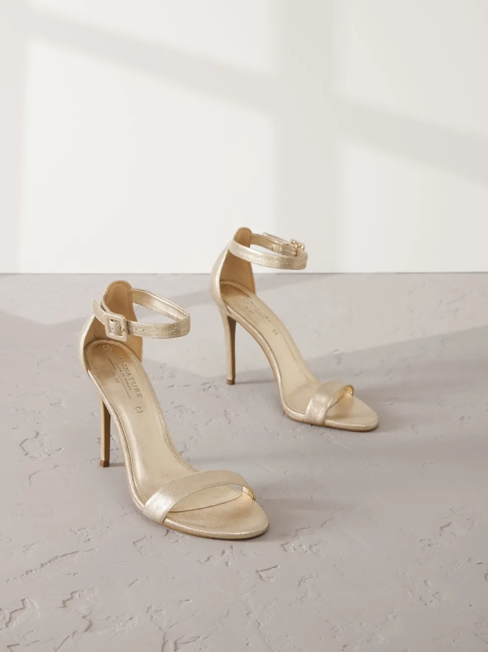 Gold Signature Premium Leather High Round Toe Simple Sandals