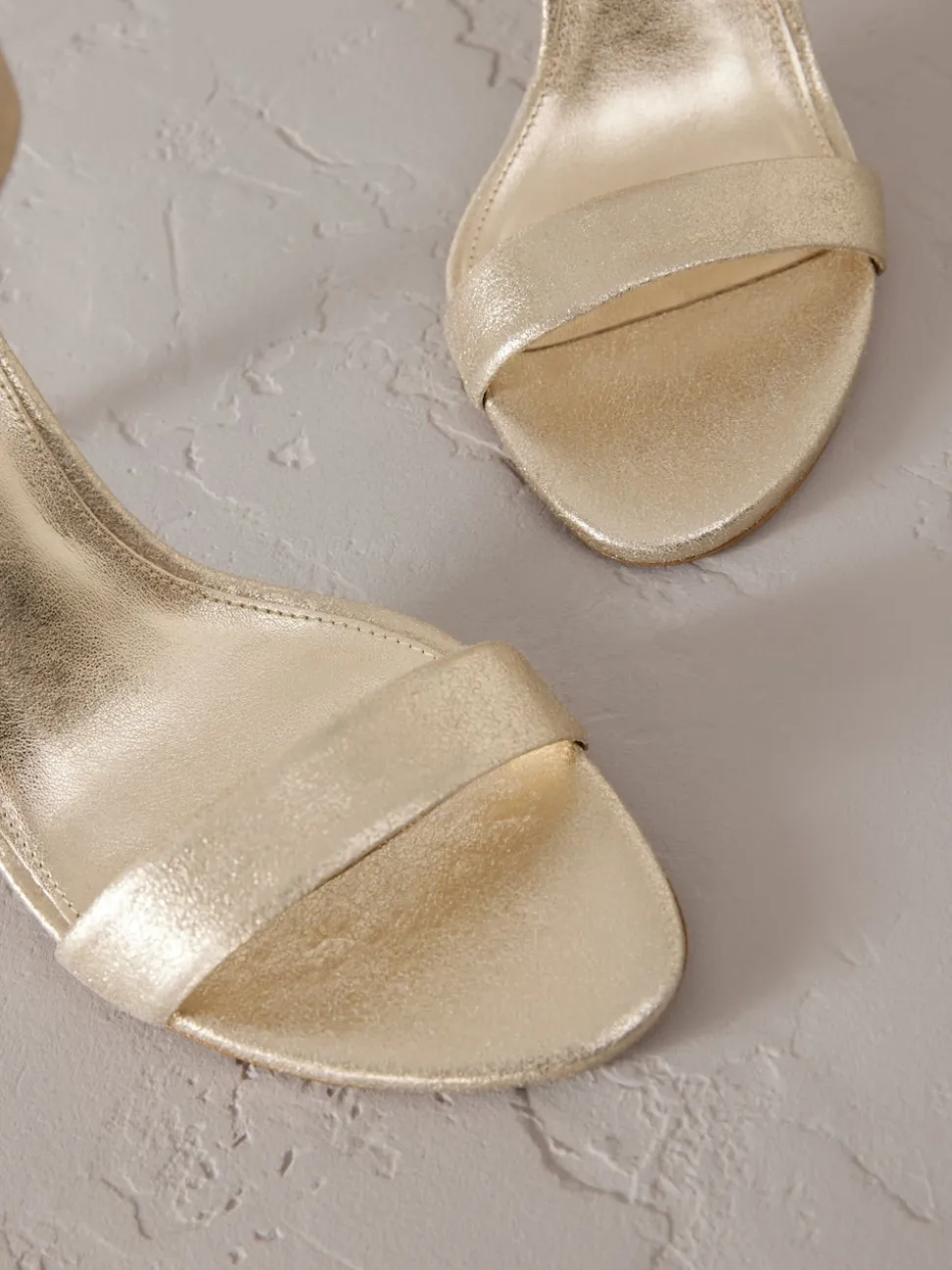 Gold Signature Premium Leather High Round Toe Simple Sandals