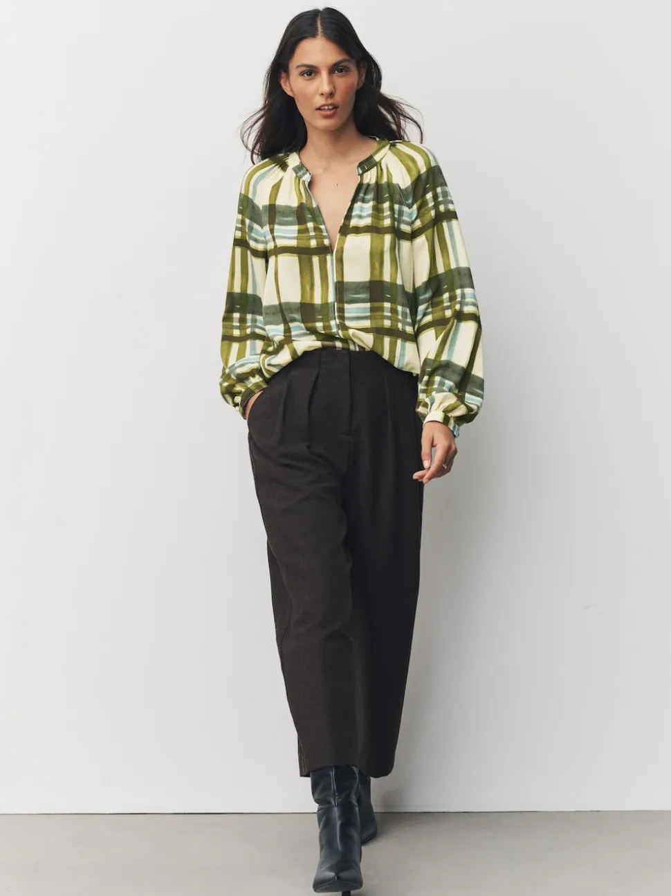 Green/Ecru Check Long Sleeve V-Neck Blouse