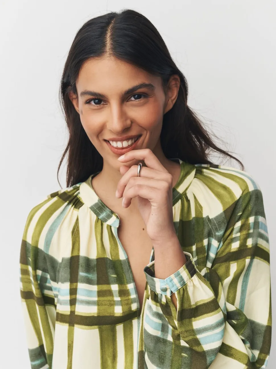Green/Ecru Check Long Sleeve V-Neck Blouse
