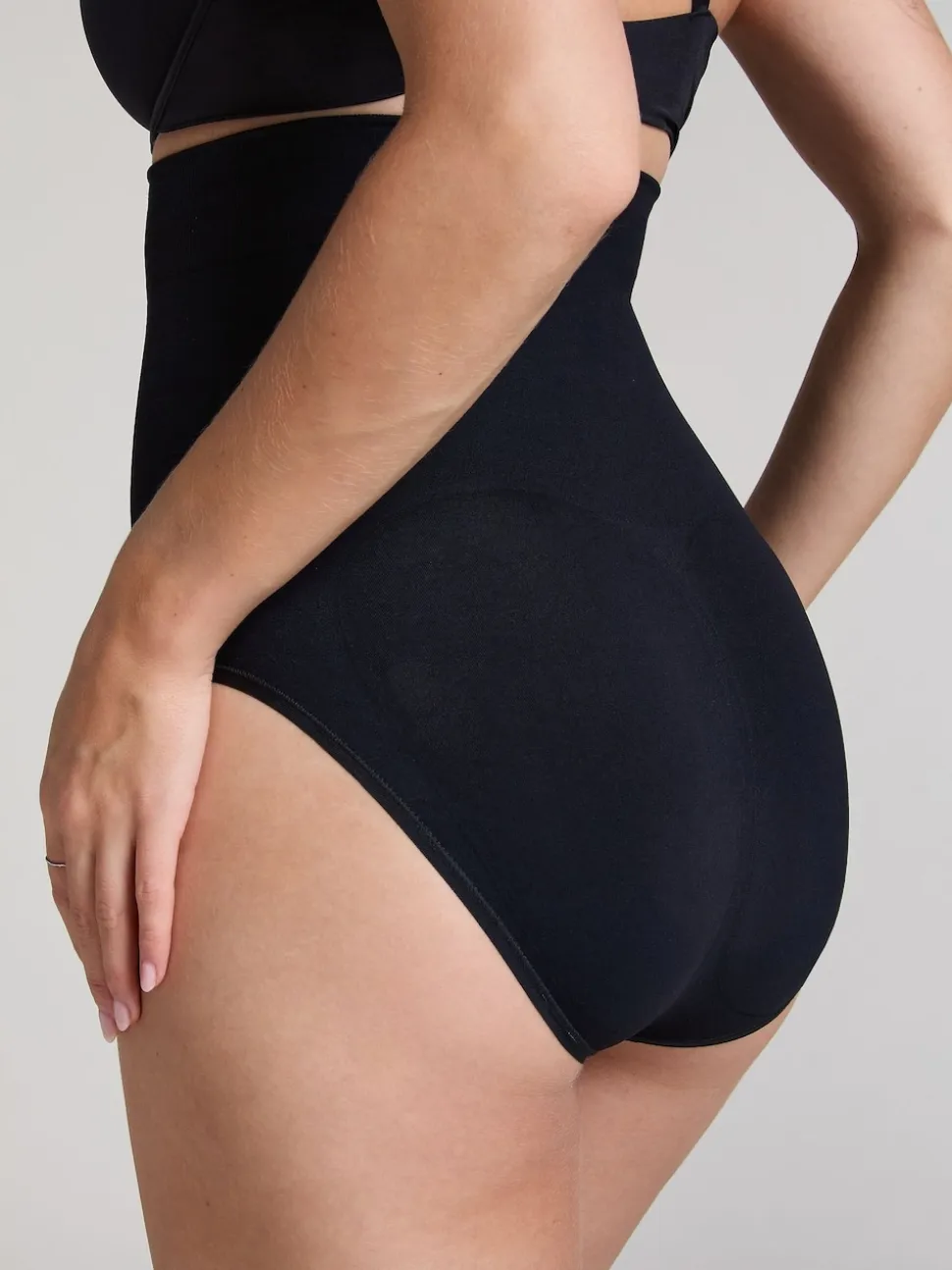 Hunkemöller Seamless Enhancing High Waisted Knickers