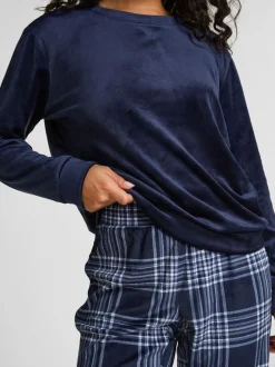 Hunkemoller Velvet Pyjamas Set