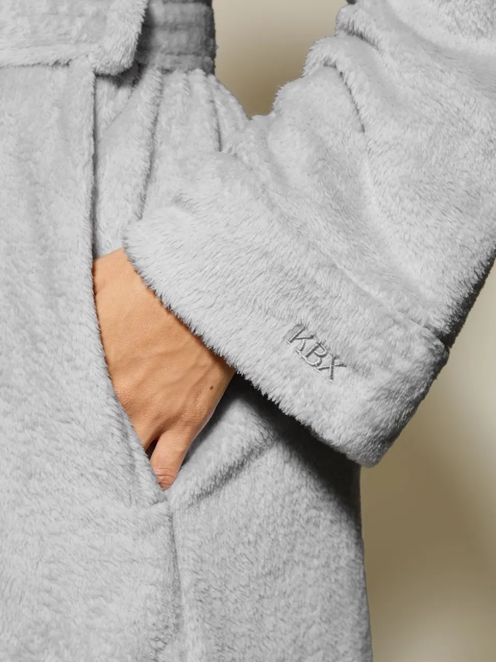 KBX Grey Rosa Fluffy Robe