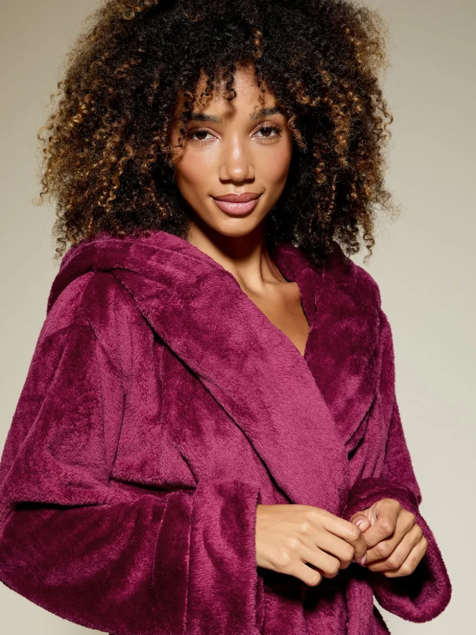 KBX Red Rosa Fluffy Robe