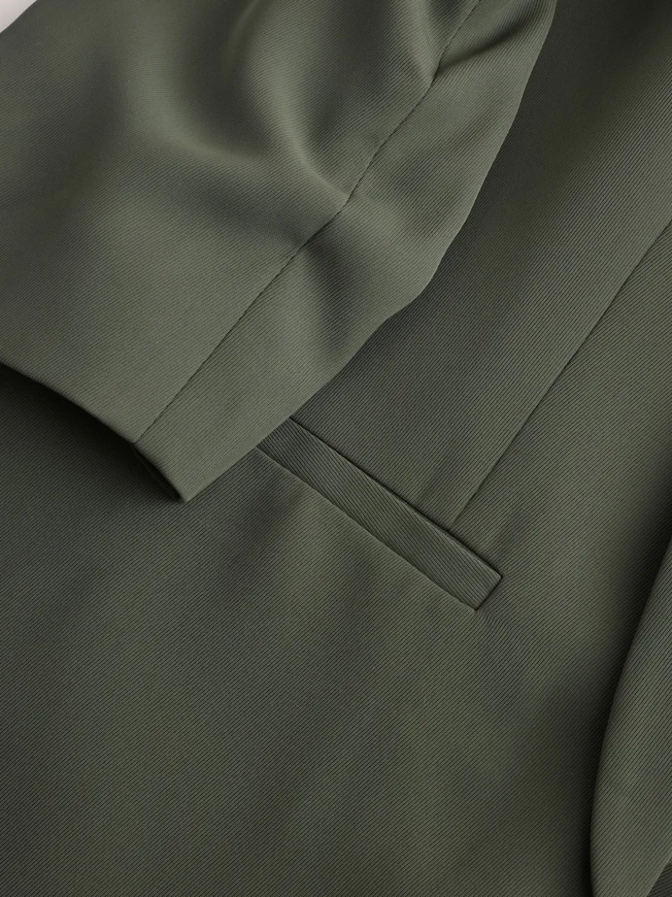 Khaki Green Relaxed Ruched Sleeve Blazer