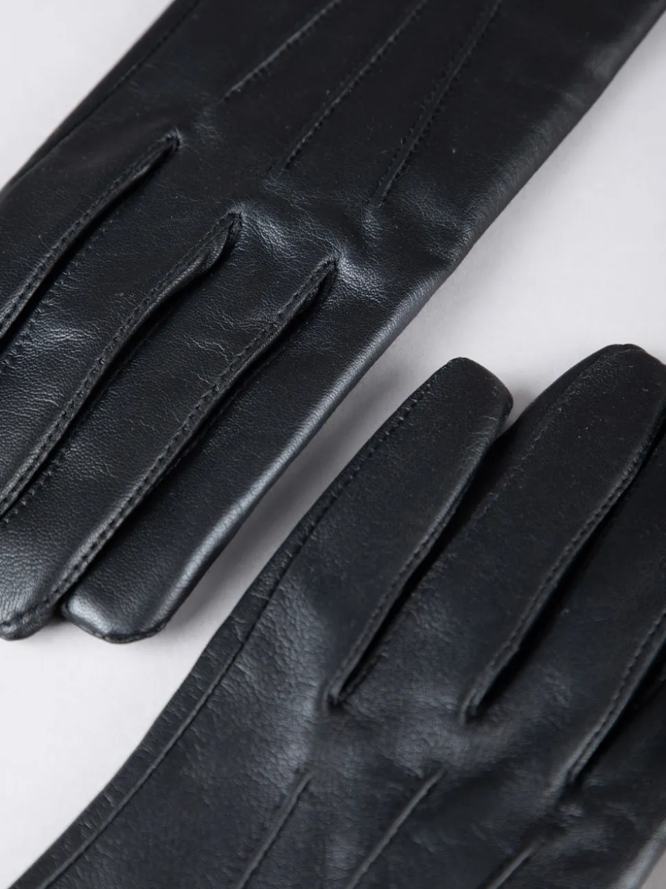 Lakeland Leather Black Blea Classic Gloves