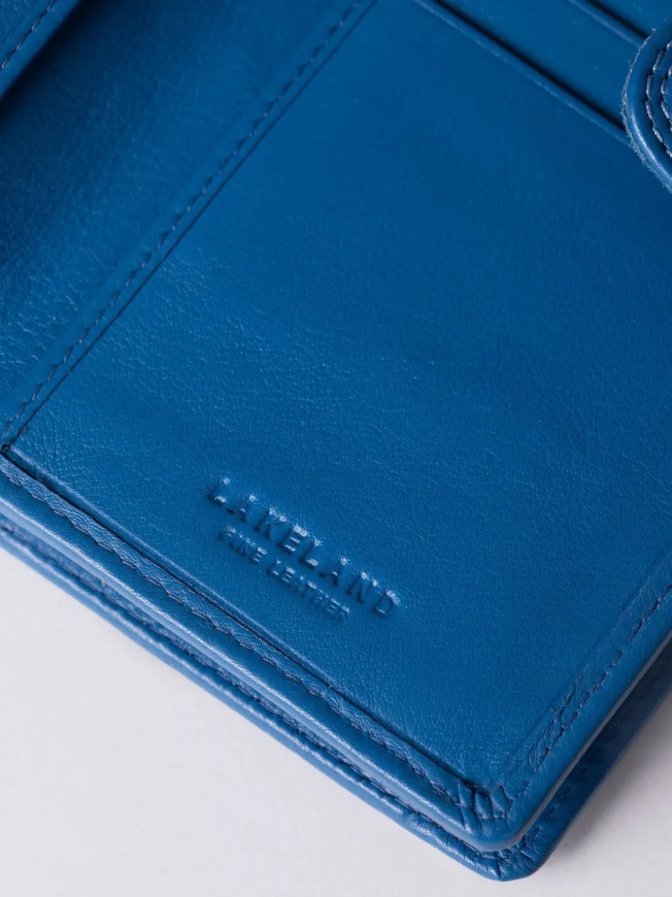Lakeland Leather Blue Medium Tab Purse