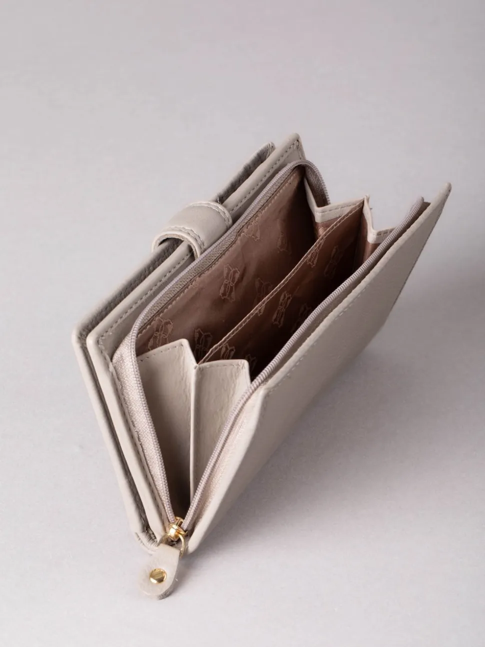 Lakeland Leather Grey Medium Tab Purse