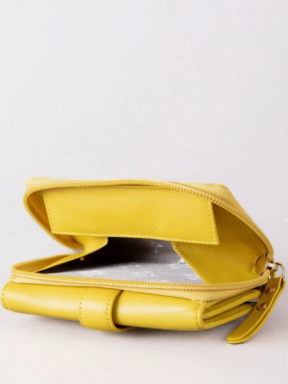 Lakeland Leather Yellow Medium Icon Stud Tab Purse