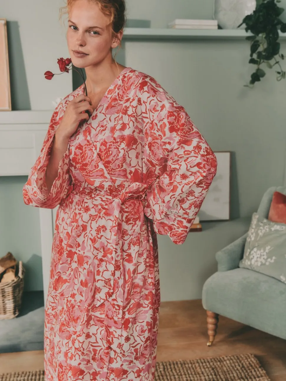 Laura Ashley Pink Peony Cotton Scalloped Woven Robe