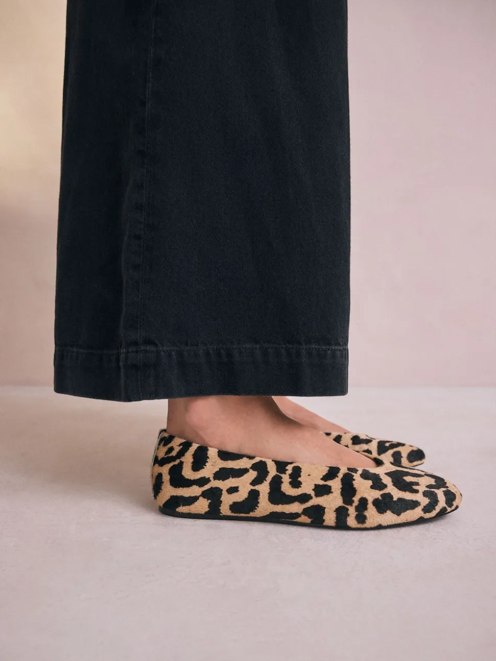Leopard Extra Wide Fit Leather Round Toe Ballerinas