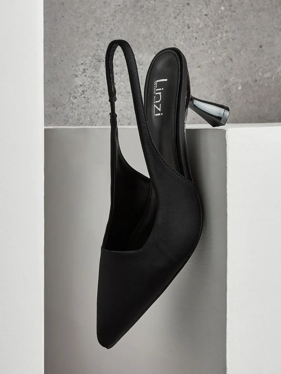 Linzi Black Izzie Wide Fit Slingback Court Heels