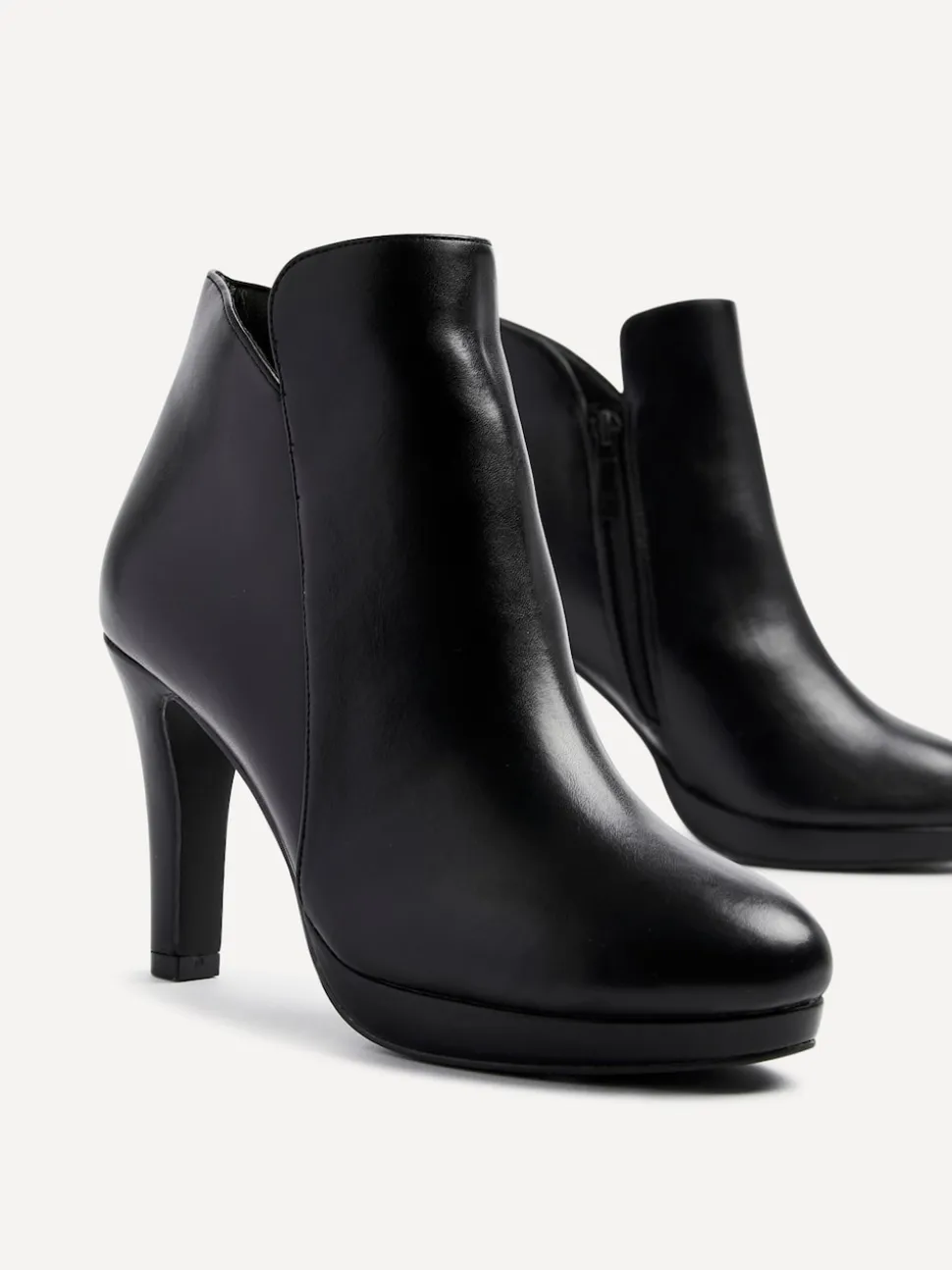 Linzi Black PU Layara Platform Ankle Boots With Stiletto Heels