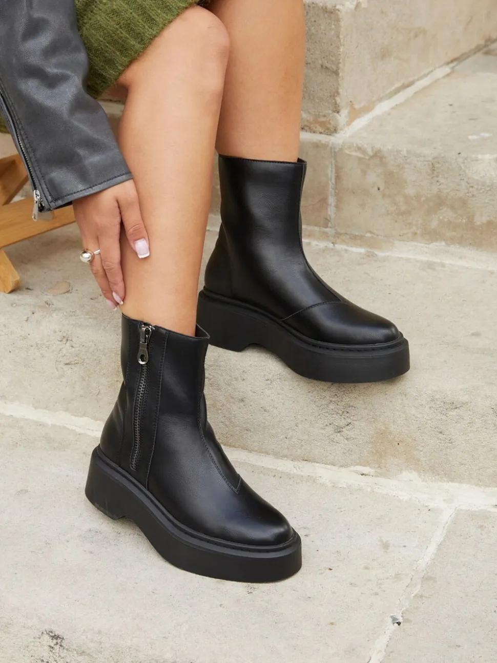 Linzi Black Valley Platform Ankle Boots With Side Zip Detail