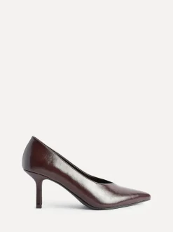 Linzi Brown Bellamy V-Shaped Closed Toe Court Heels